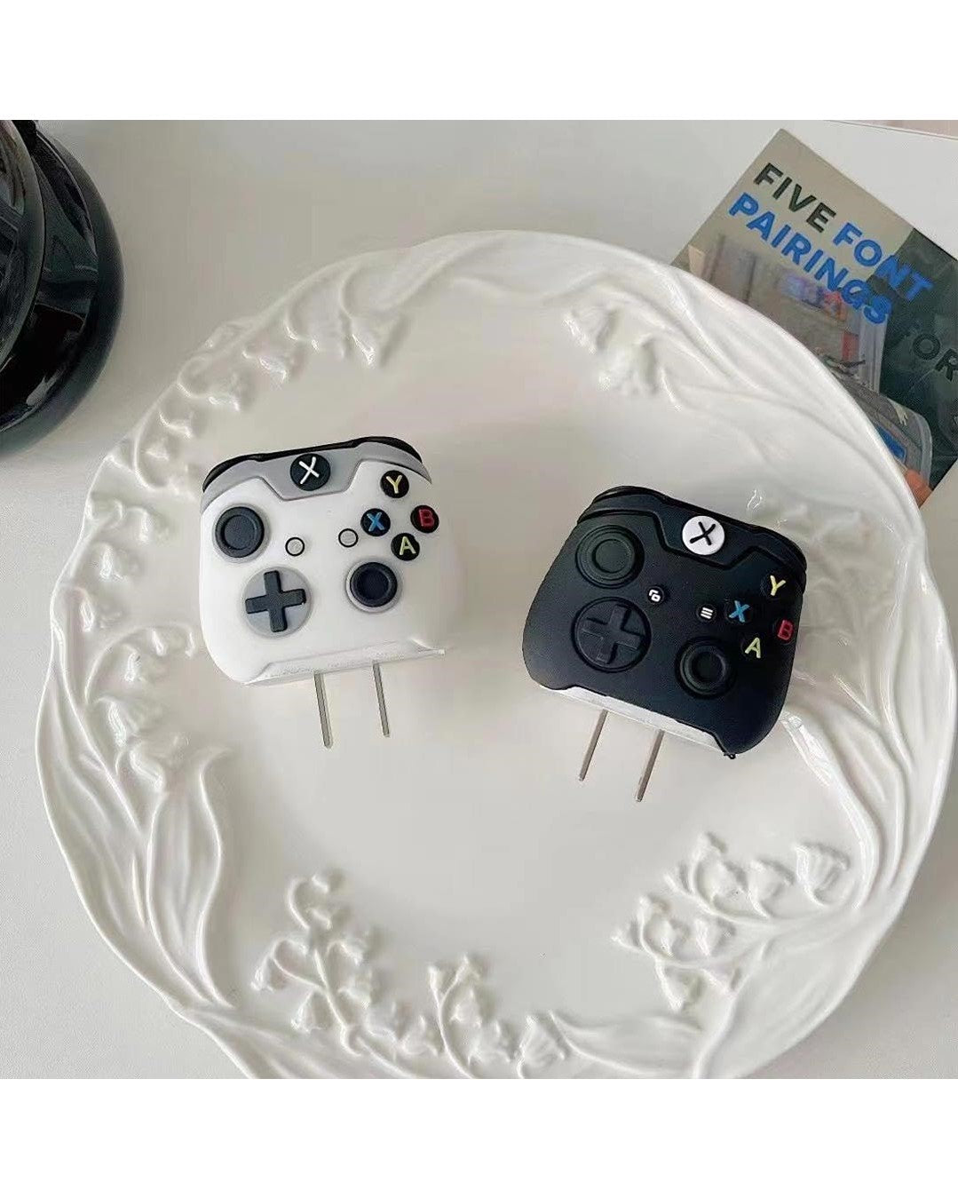 Gamepad (White) - iPhone 18-20W Charger Adapter and Cable Protector Case