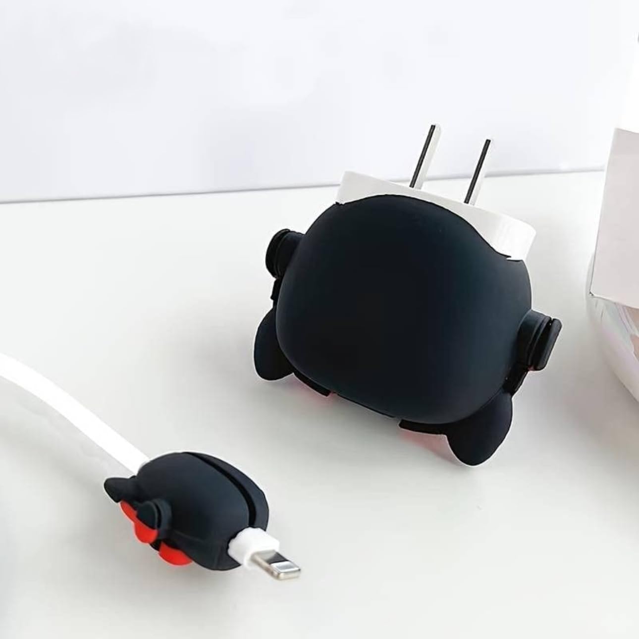 D Dog - iPhone 18-20W Charger Adapter and Cable Protector Case