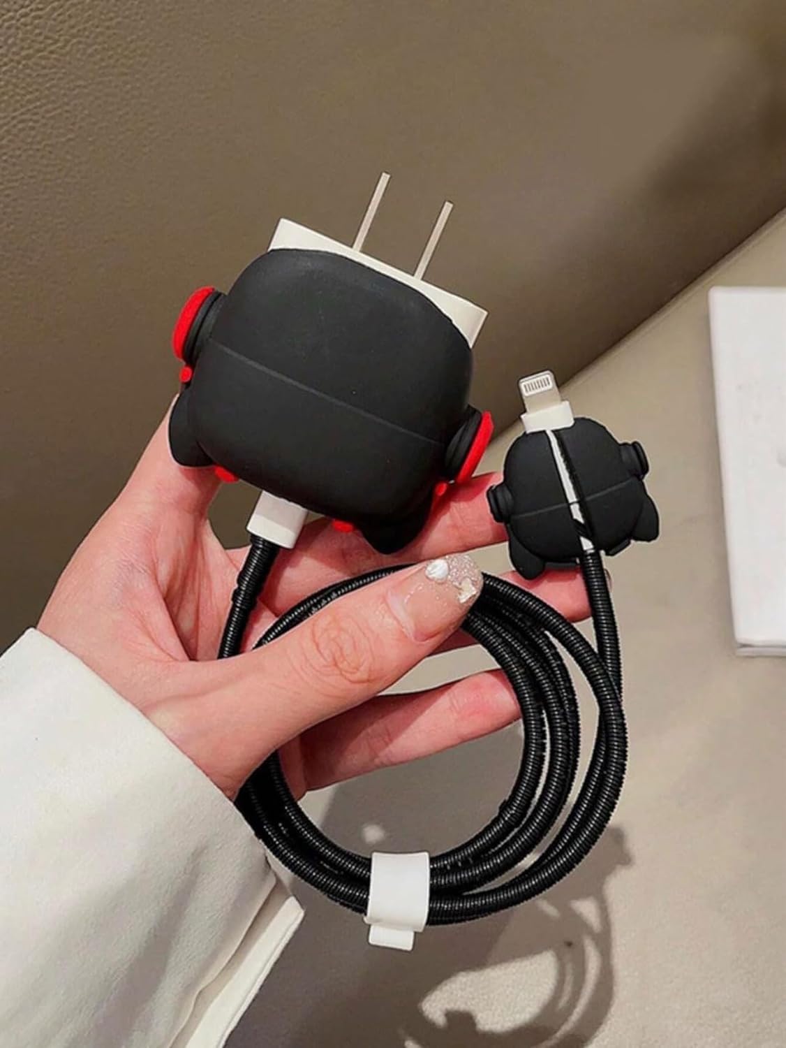 D Dog - iPhone 18-20W Charger Adapter and Cable Protector Case